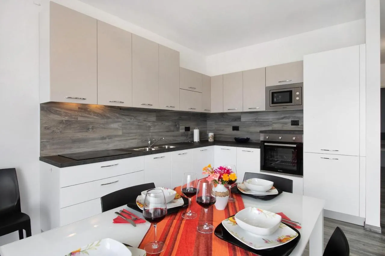 Casa Andrea Apartment Gera Lario 0*,  Italy